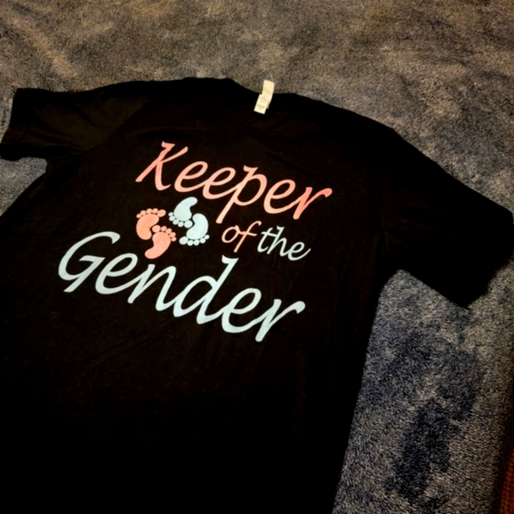 KEEPER OF THE GENDER T-SHIRT SIZE M